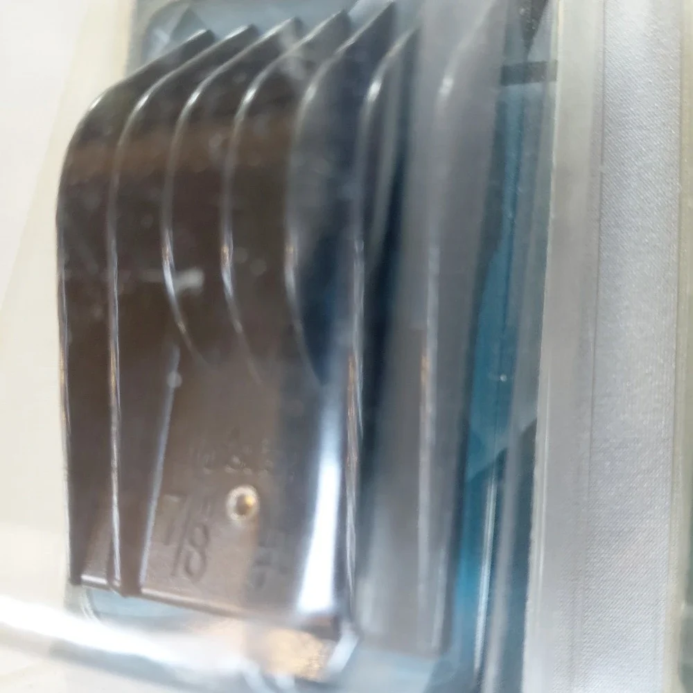 Oster universal comb